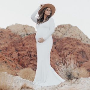 MATERNITY White long sleeve dress with train